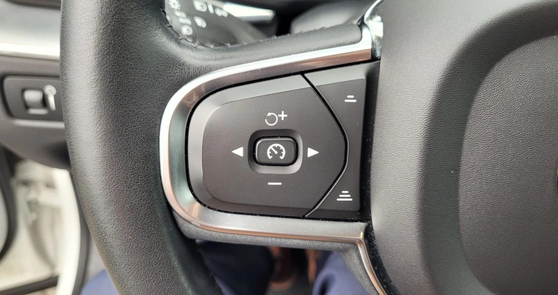 Volvo XC 60 cena 156900 przebieg: 41000, rok produkcji 2021 z Wschowa małe 407